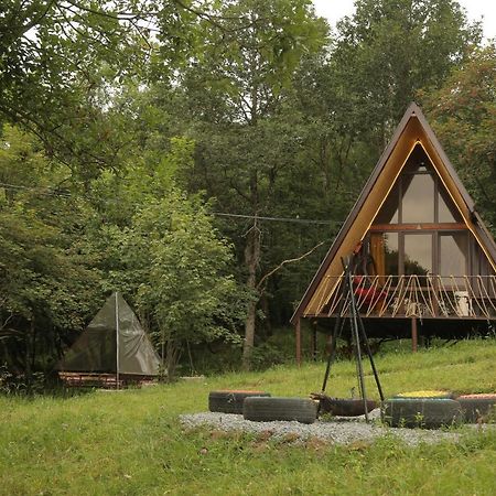 فيلا Glamping Wolf Mount Margahovit المظهر الخارجي الصورة