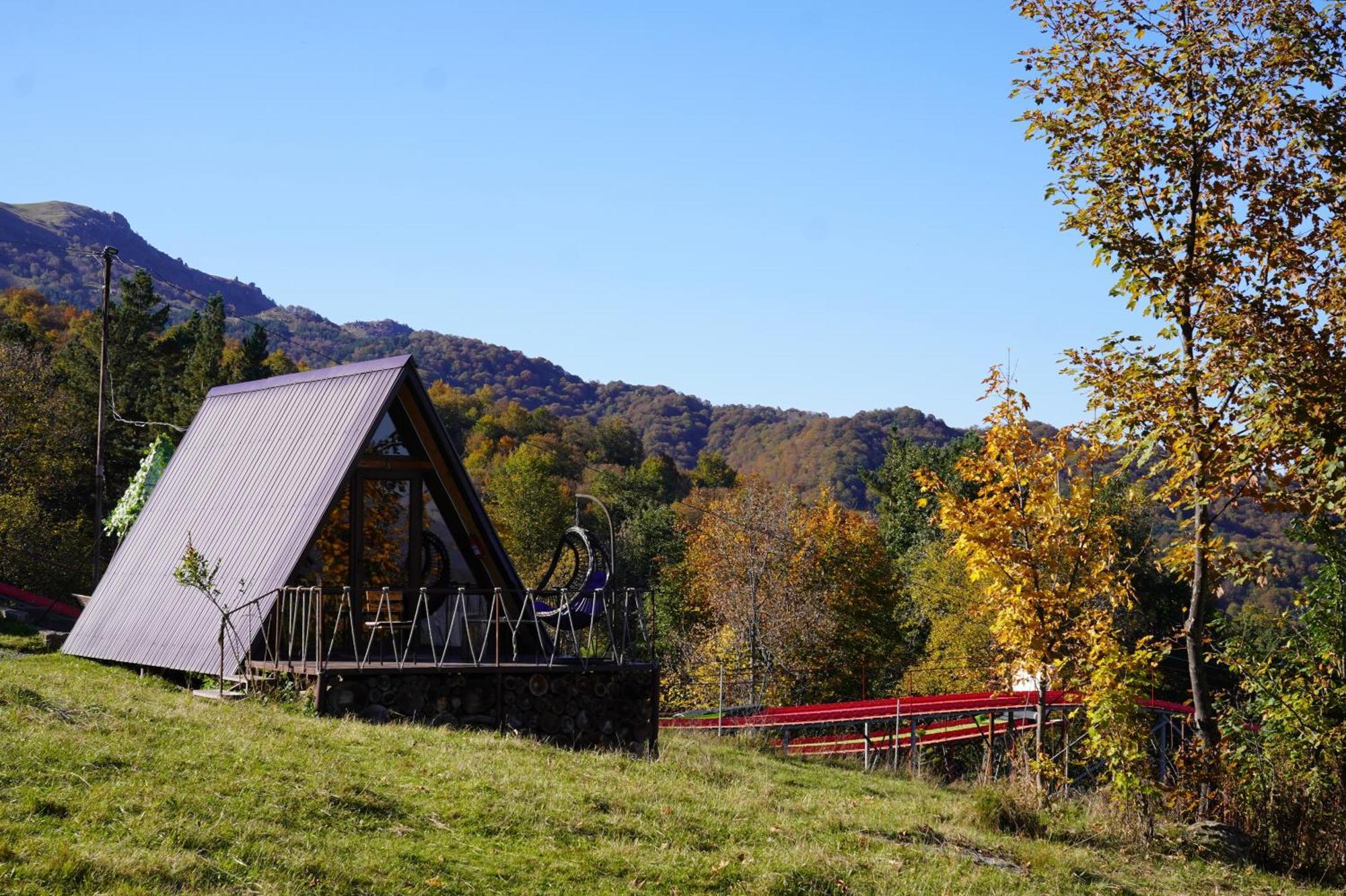 فيلا Glamping Wolf Mount Margahovit المظهر الخارجي الصورة